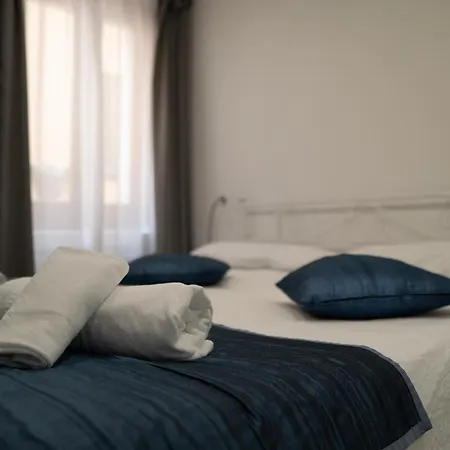 Lejlighedshotel Casa Canarino Riva del Garda